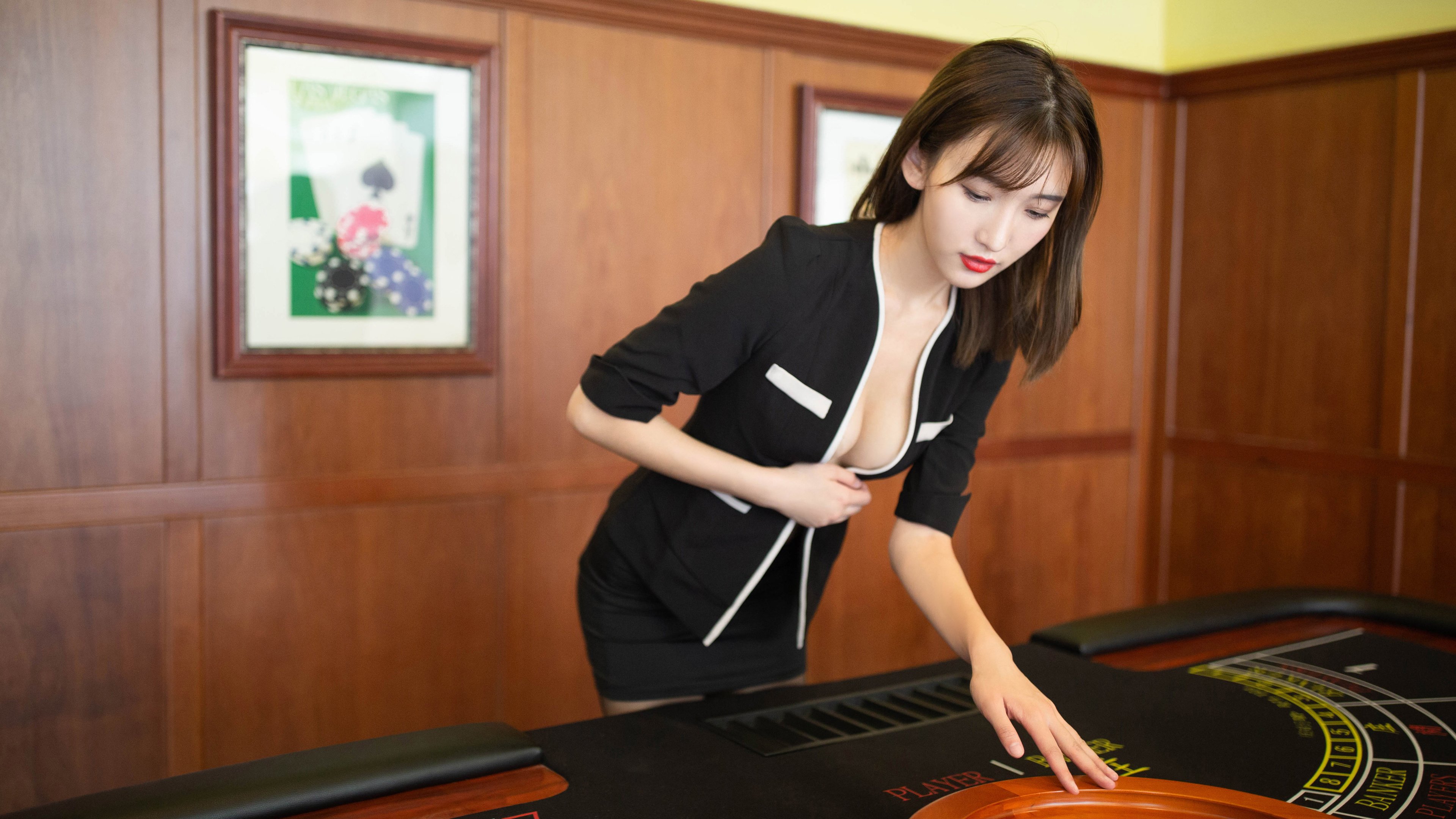 随机意甲豪门新战术效果显著，球员发挥出色，比赛精彩绝伦，意甲被降级的豪门俱乐部