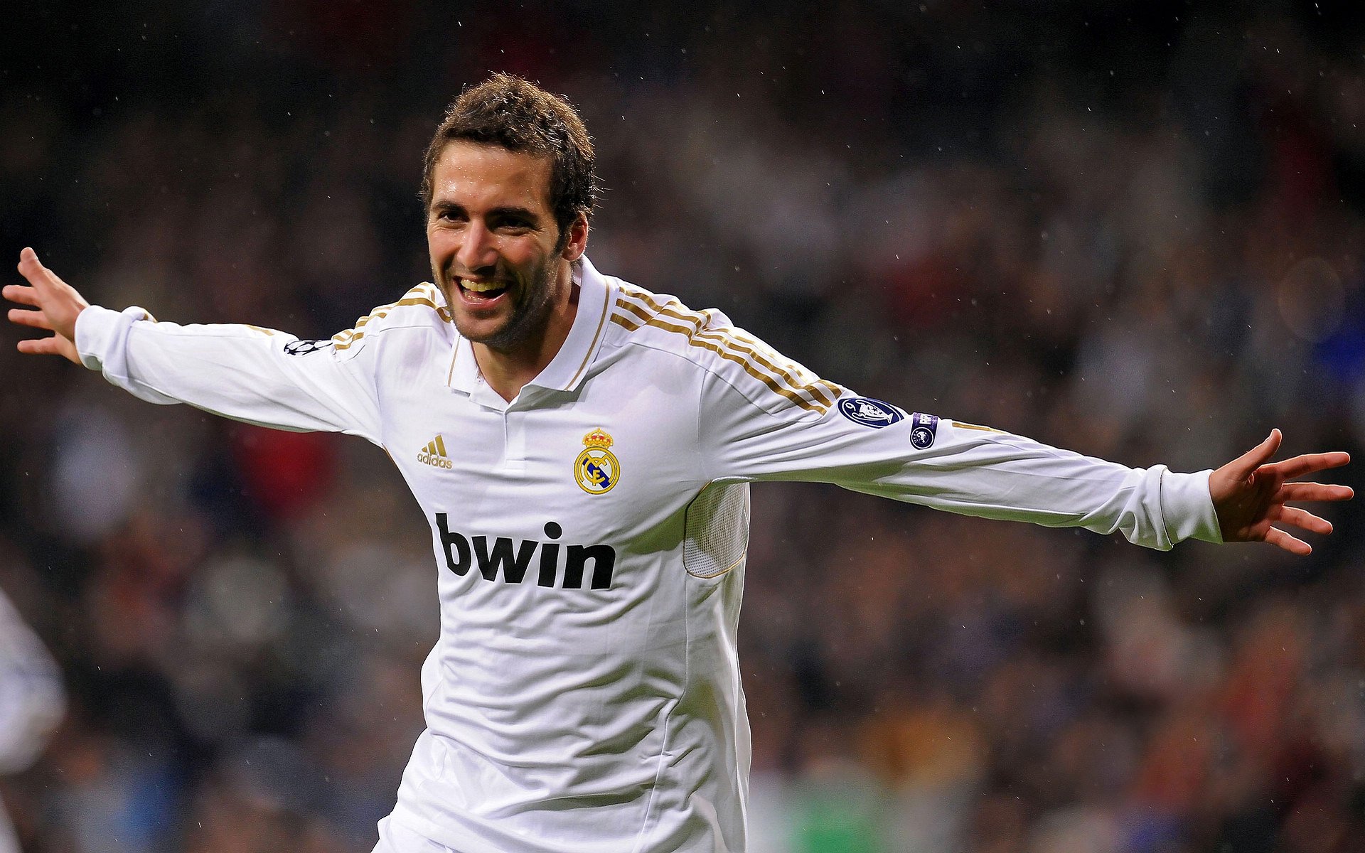 随机瓜达拉哈拉主场迎战阿尔阿赫利，德比战备受关注，瓜达拉哈拉是哪个国家